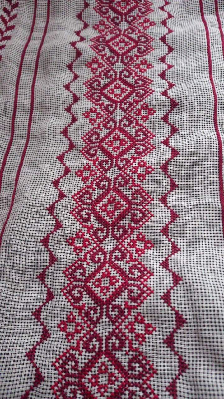 Tatreez — poetry written in thread
